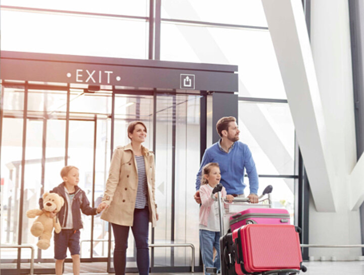 Family travelling from airport