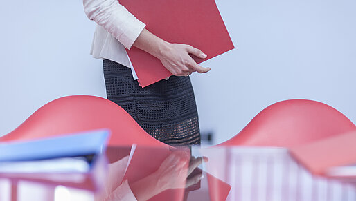 Red-white-red Card qualifications