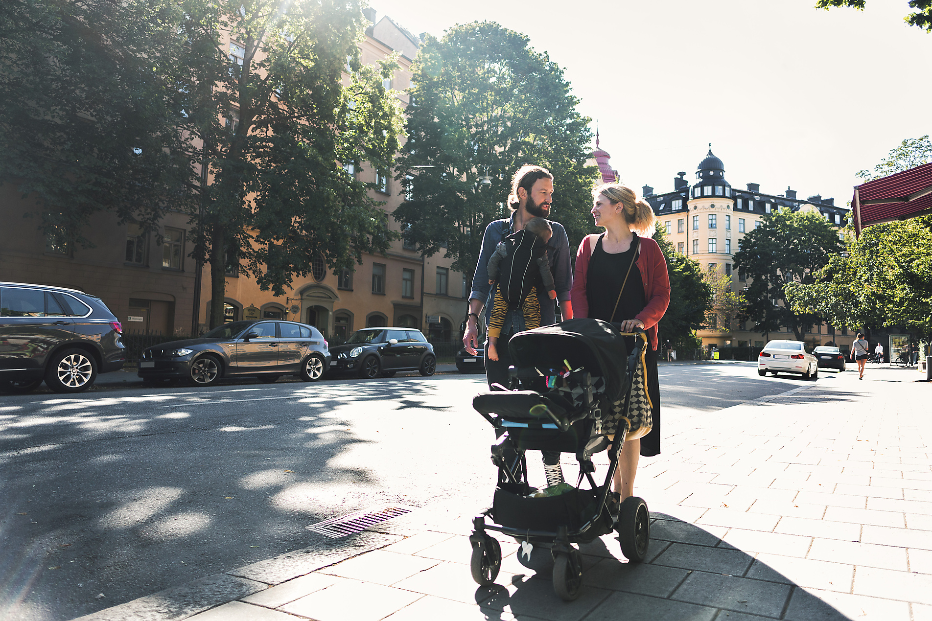 Familie mit Kinderwagen